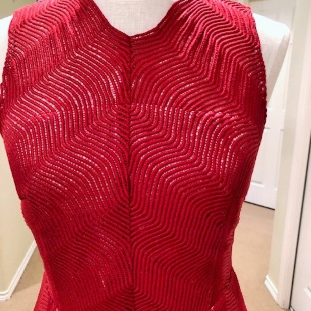 Keepsake Red cocktail dress ( fits size 8-10) - Picture 5 of 7